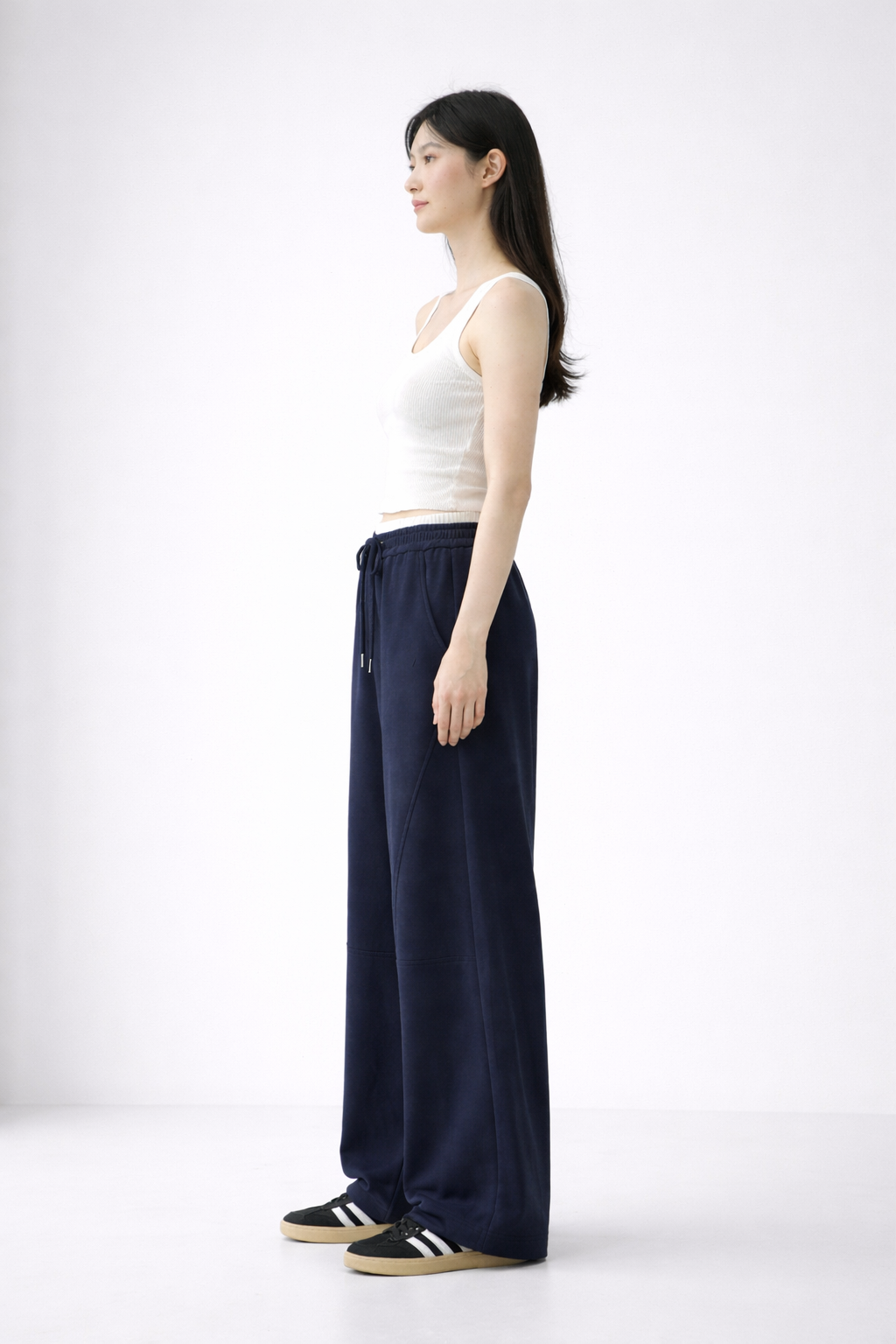 Relaxed Fit Wide-Leg Sweatpants