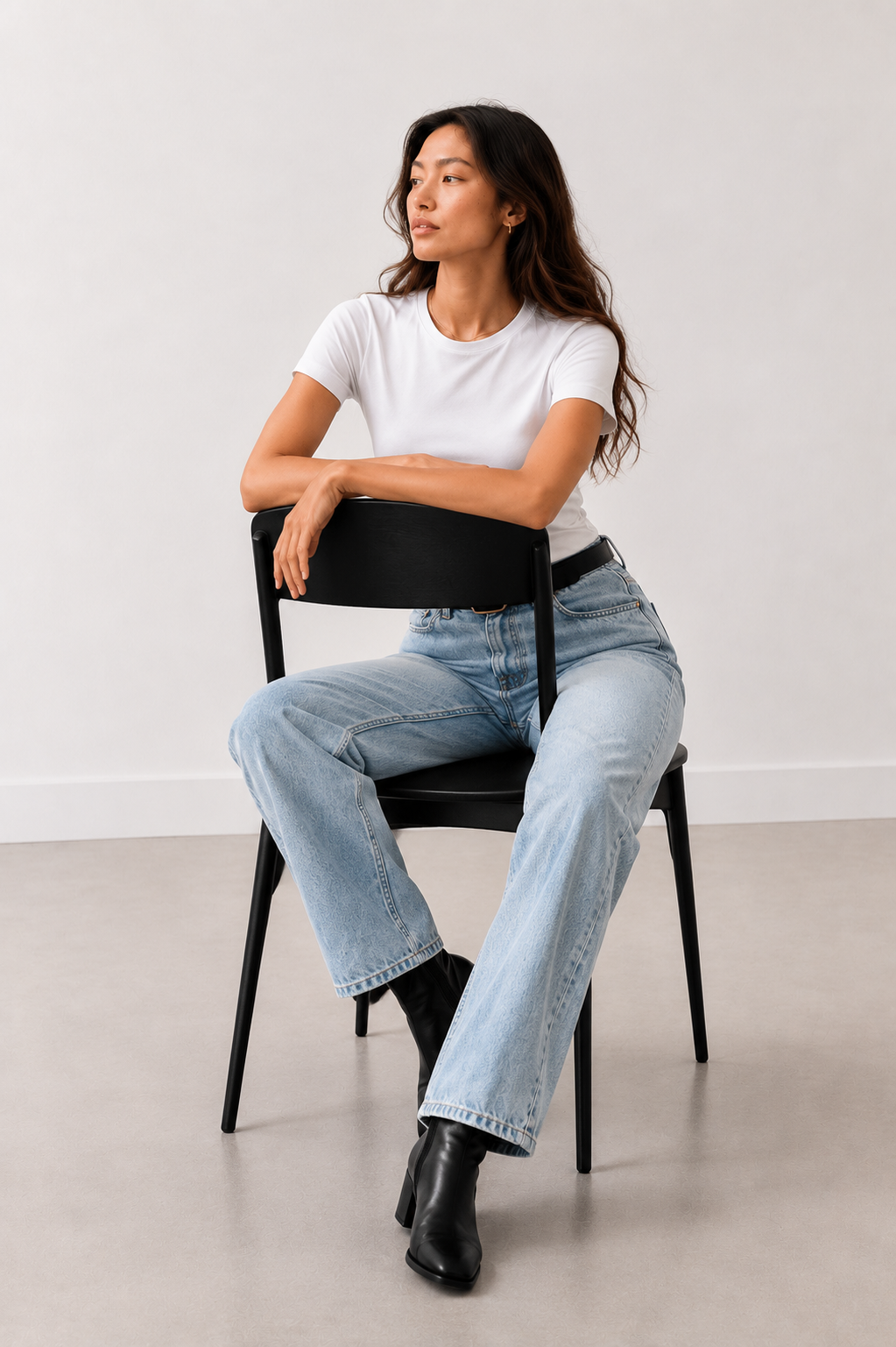 Relaxed Straight Jeans