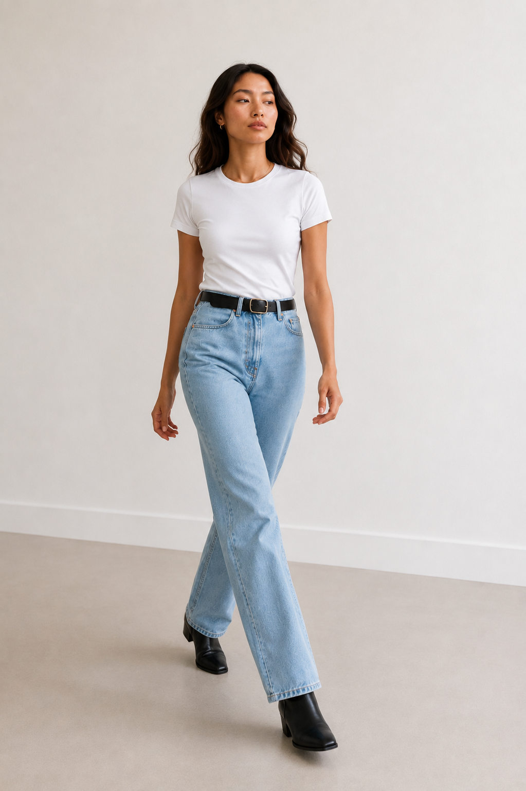 Relaxed Straight Jeans