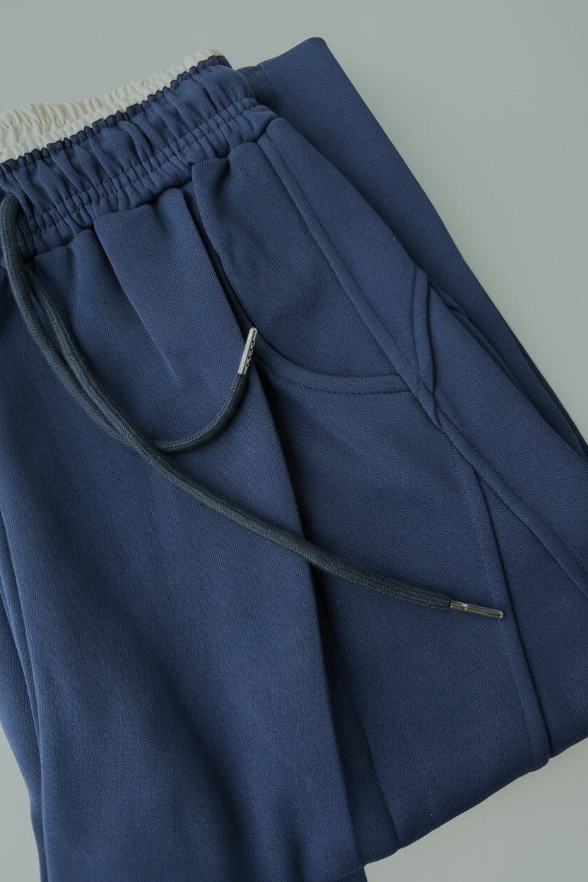 Relaxed Fit Wide-Leg Sweatpants